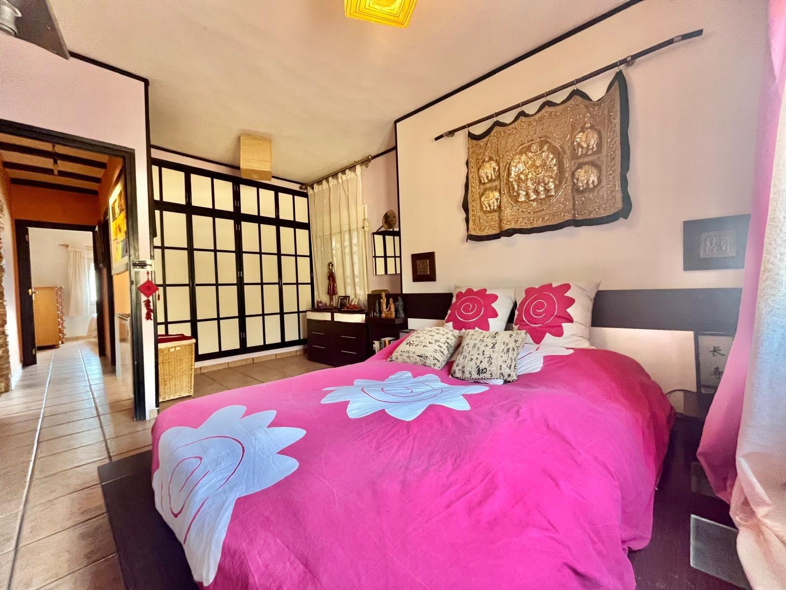 Dining area in villa for sale in Torrevieja