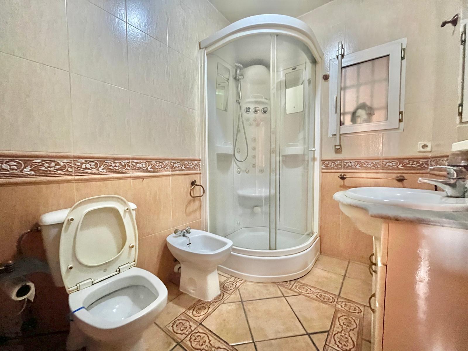 Kitchen in villa for sale in Torrevieja