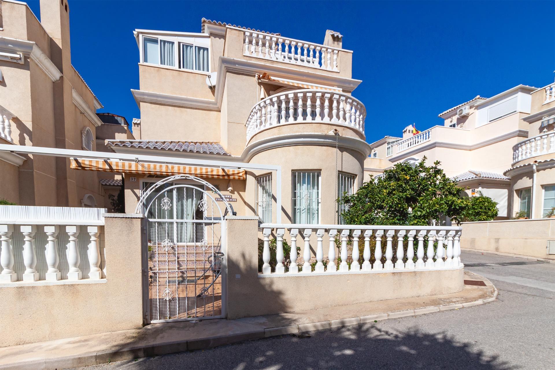 WONDERFUL DETACHED VILLA (approx
