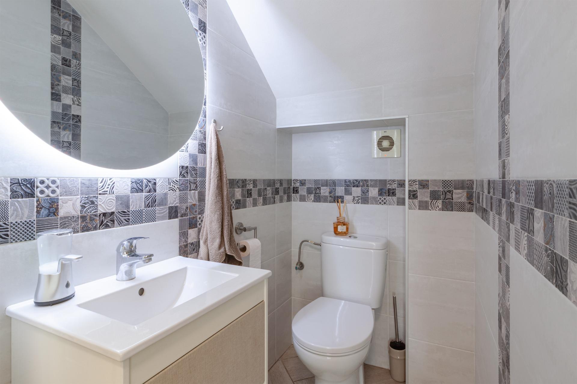 Kitchen in villa for sale in Orihuela Costa