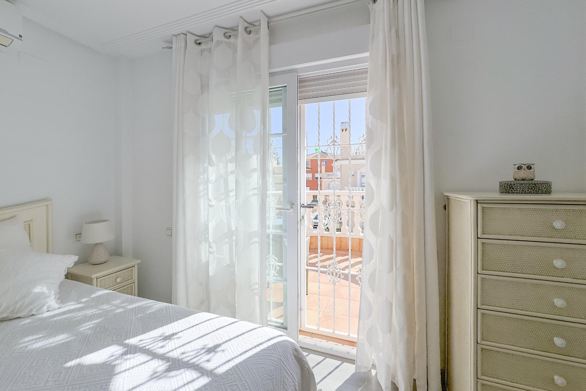 Bedroom in villa for sale in Orihuela Costa