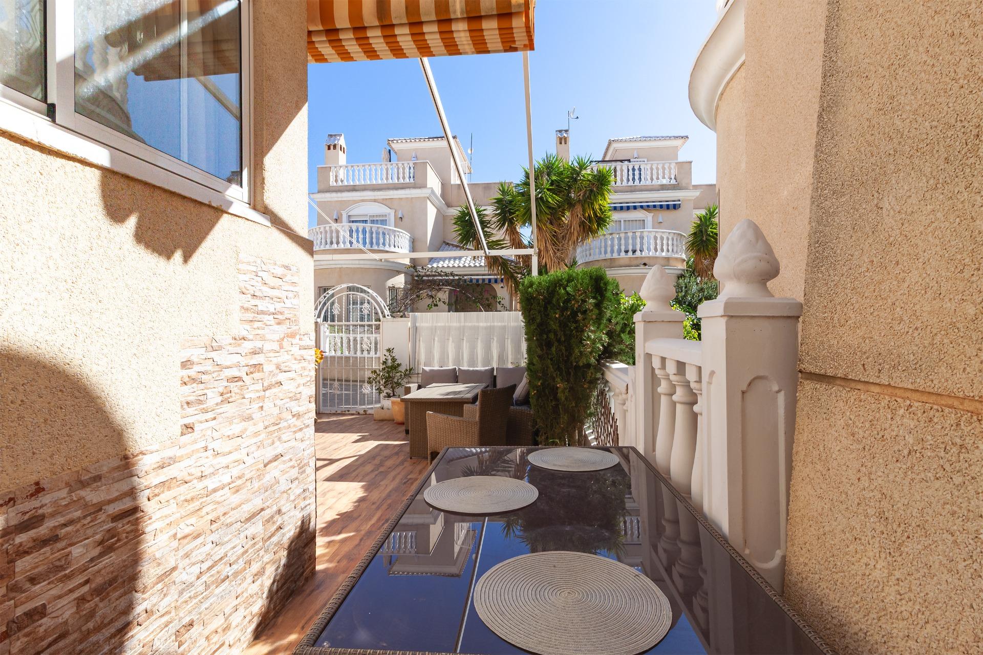 WONDERFUL DETACHED VILLA (approx