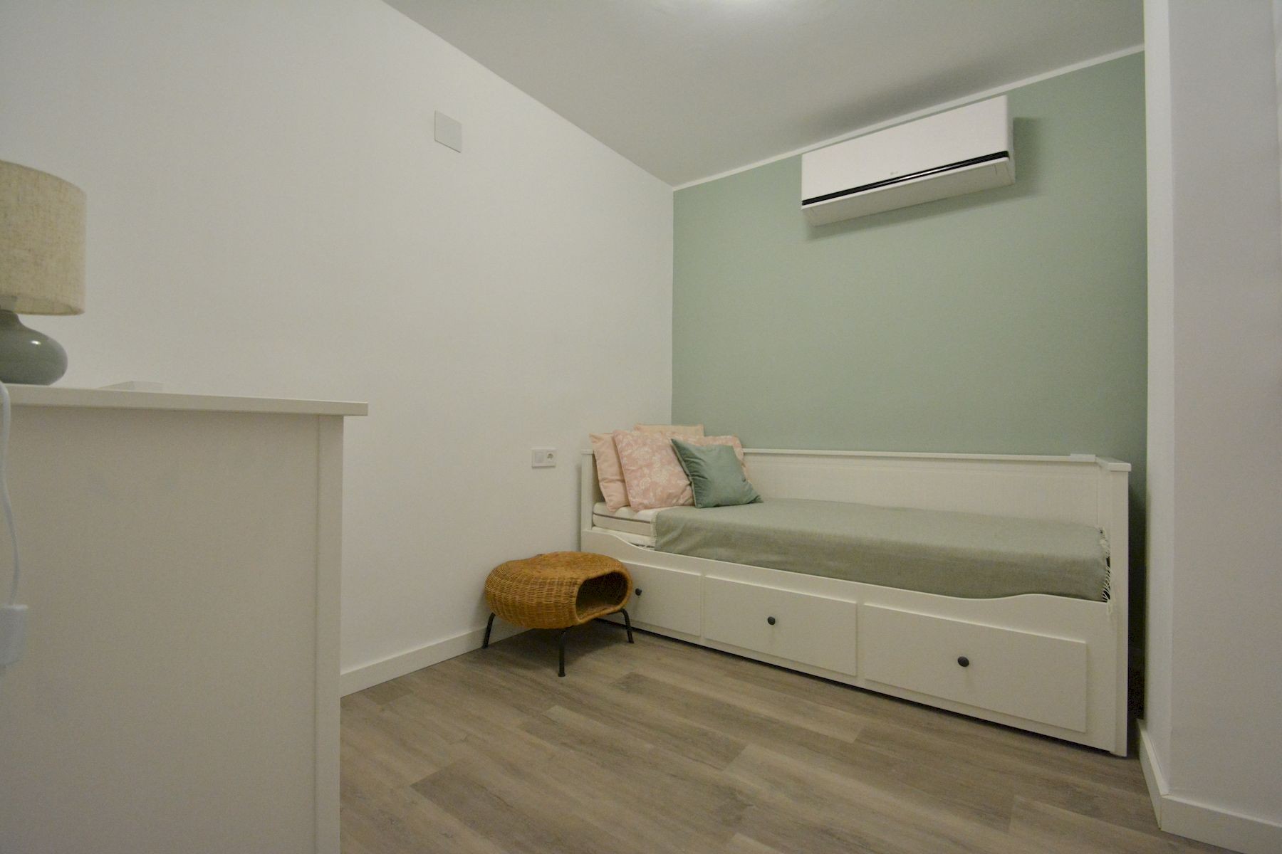 Bedroom in apartment for sale in Torrevieja