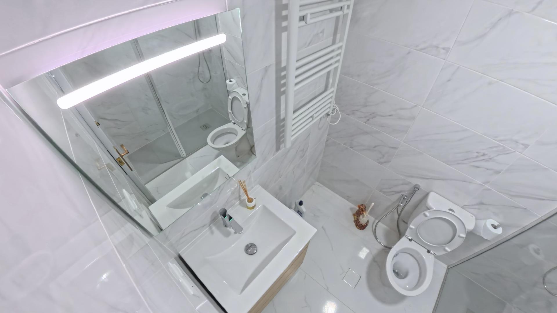Bathroom in bungalow for sale in Torrevieja