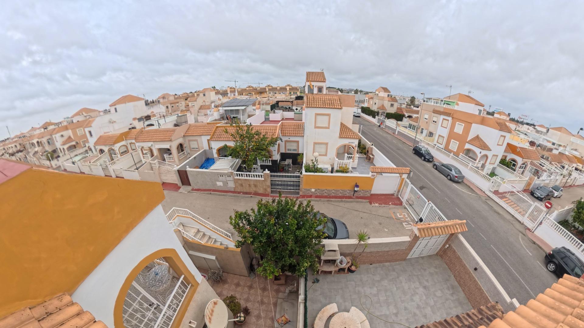 Kitchen in bungalow for sale in Torrevieja