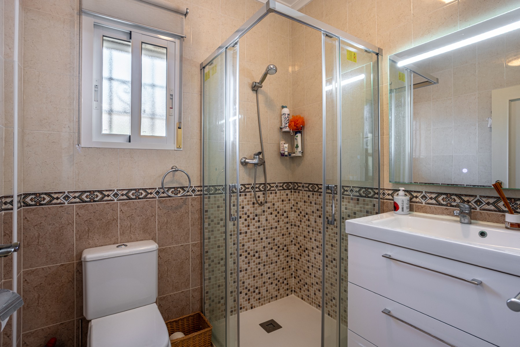 Kitchen in villa for sale in Bigastro