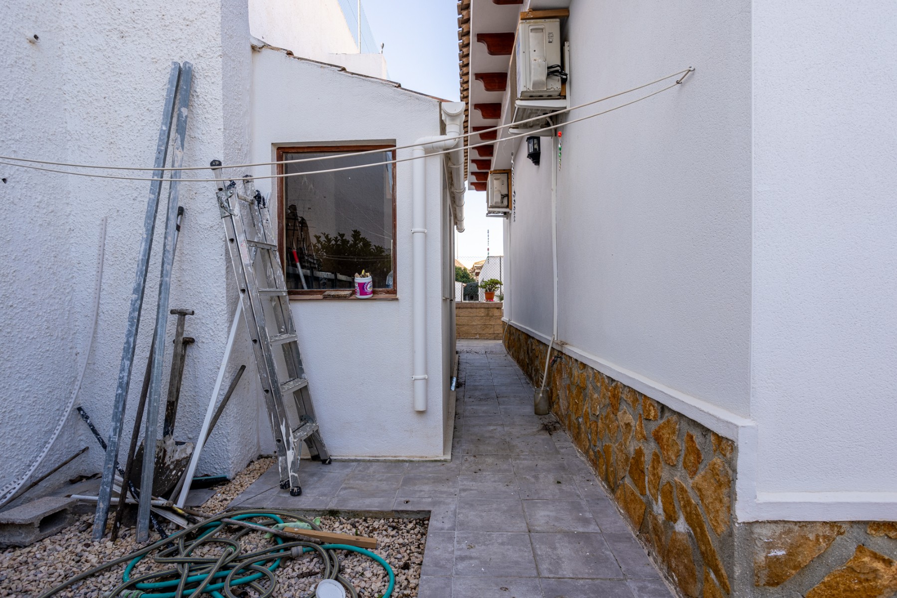 Garden in villa for sale in Bigastro