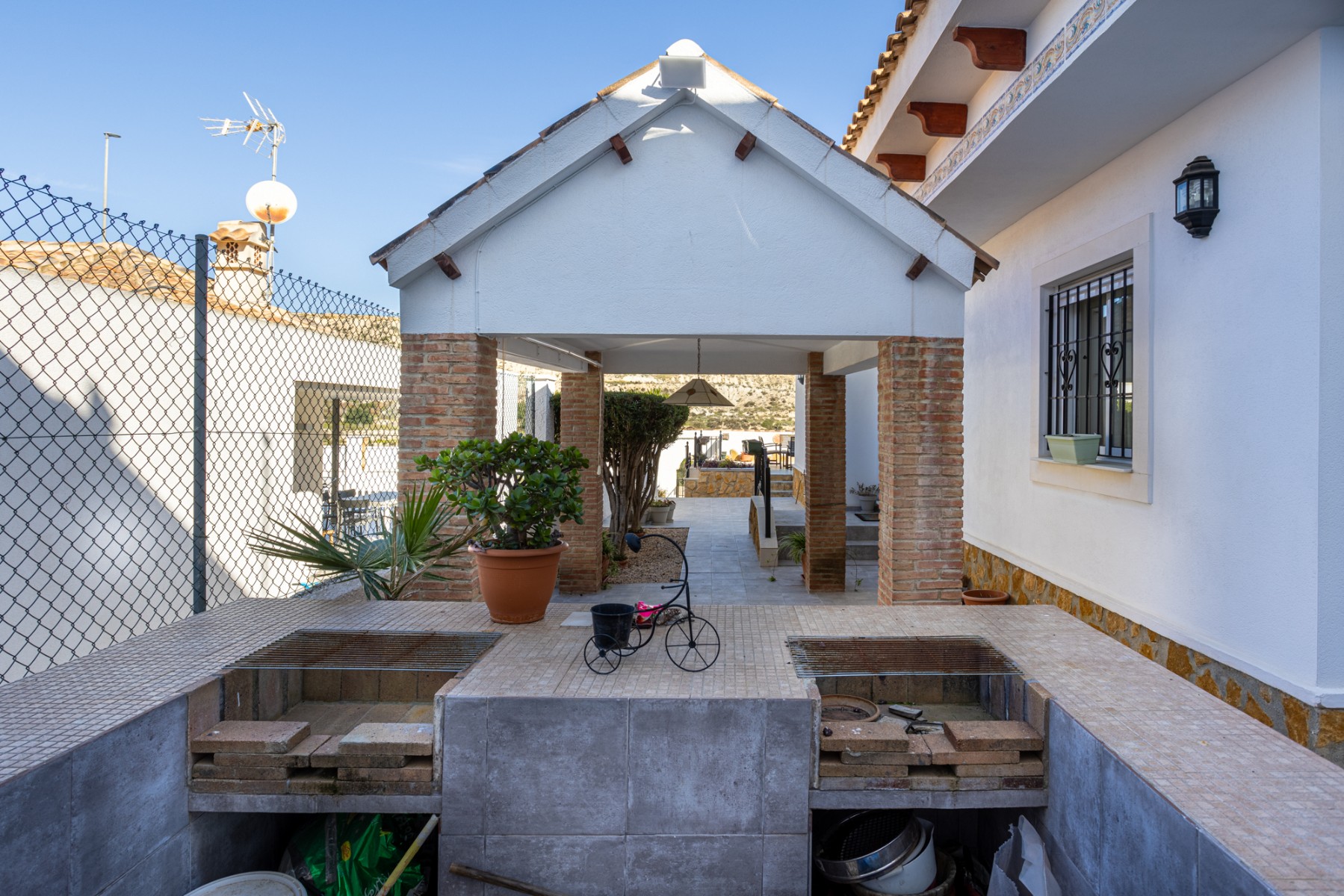 Exterior view in villa for sale in Bigastro