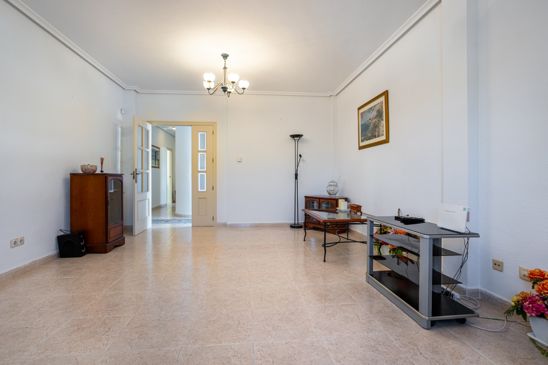 Garden in villa for sale in Bigastro