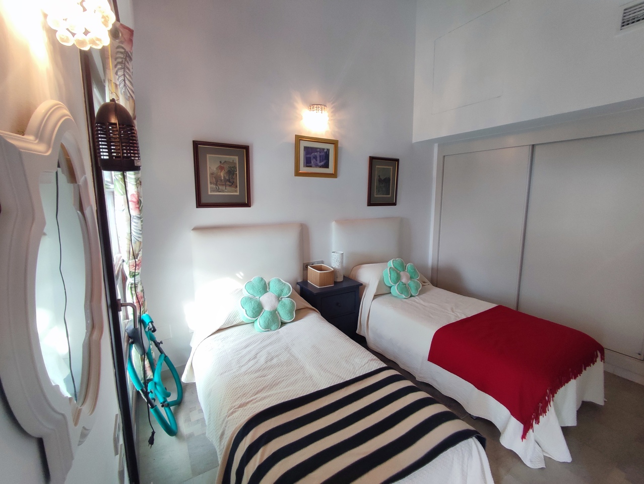 Bedroom in villa for sale in Peraleja Golf