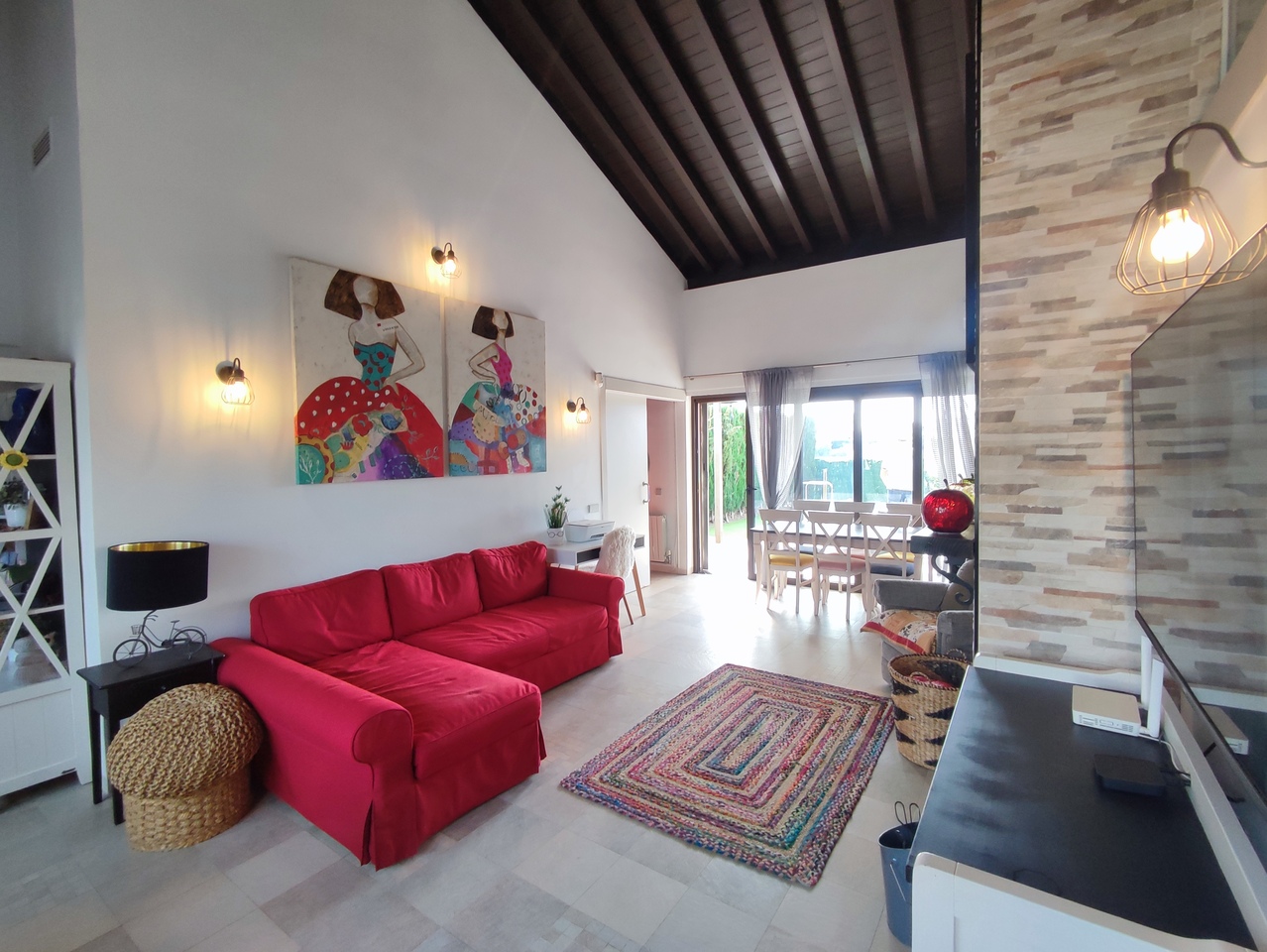 Bedroom in villa for sale in Peraleja Golf