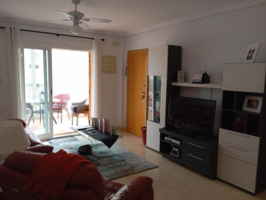 Master bedroom in apartment for sale in Daya Vieja