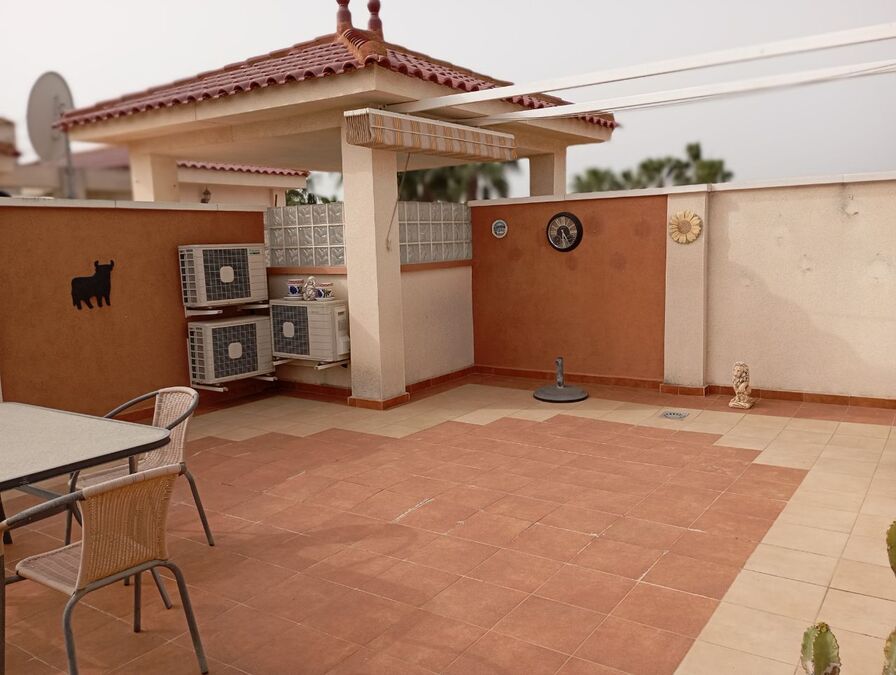 Bedroom in apartment for sale in Daya Vieja