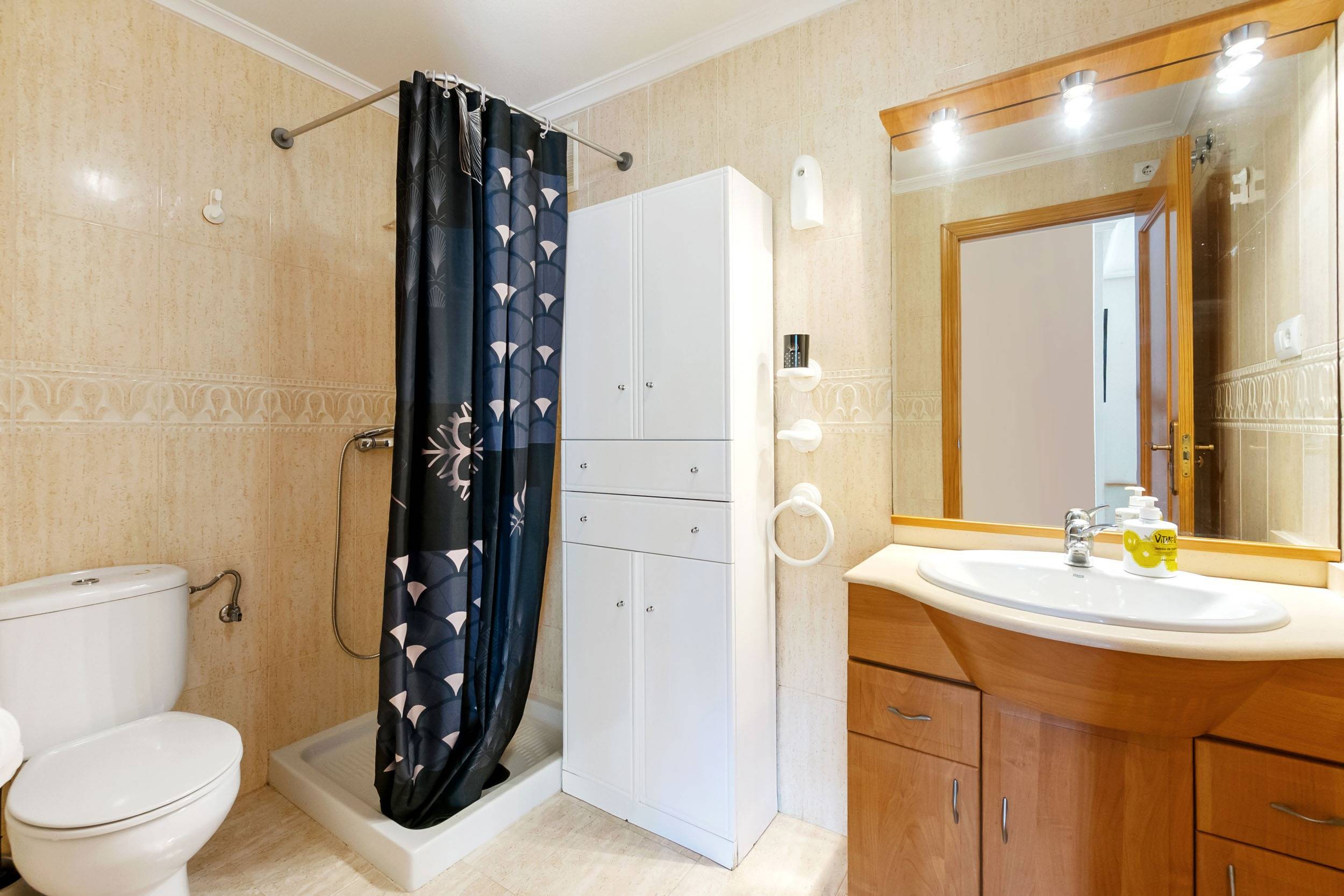 Bedroom in duplex for sale in Orihuela Costa