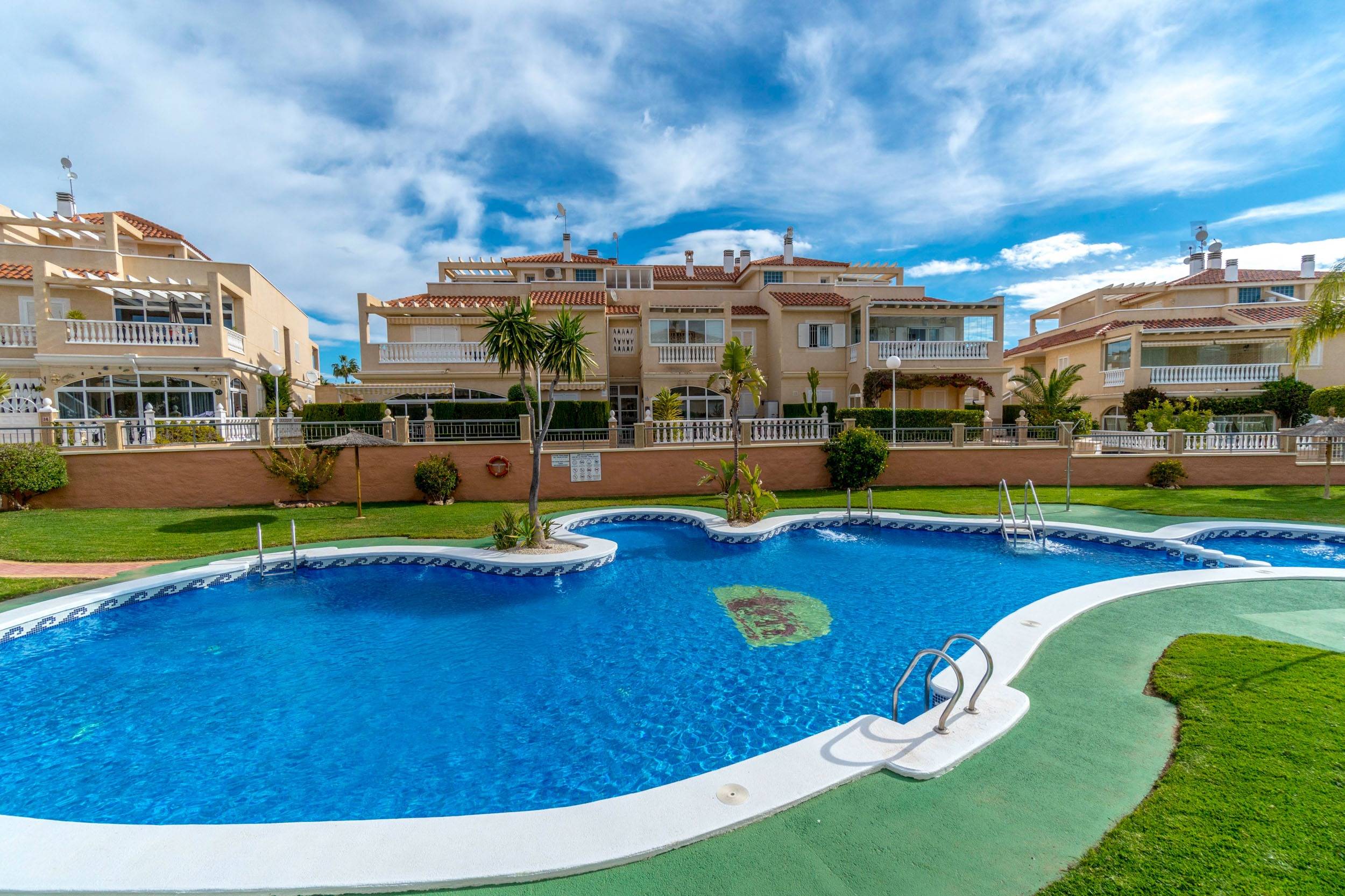 Discover your new home in Orihuela Costa
