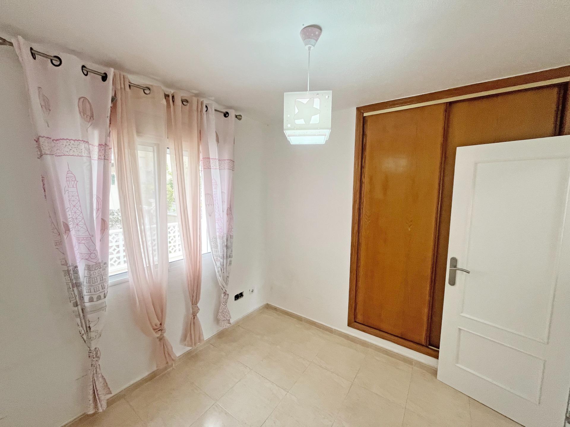 Exterior view in duplex for sale in San Miguel de Salinas