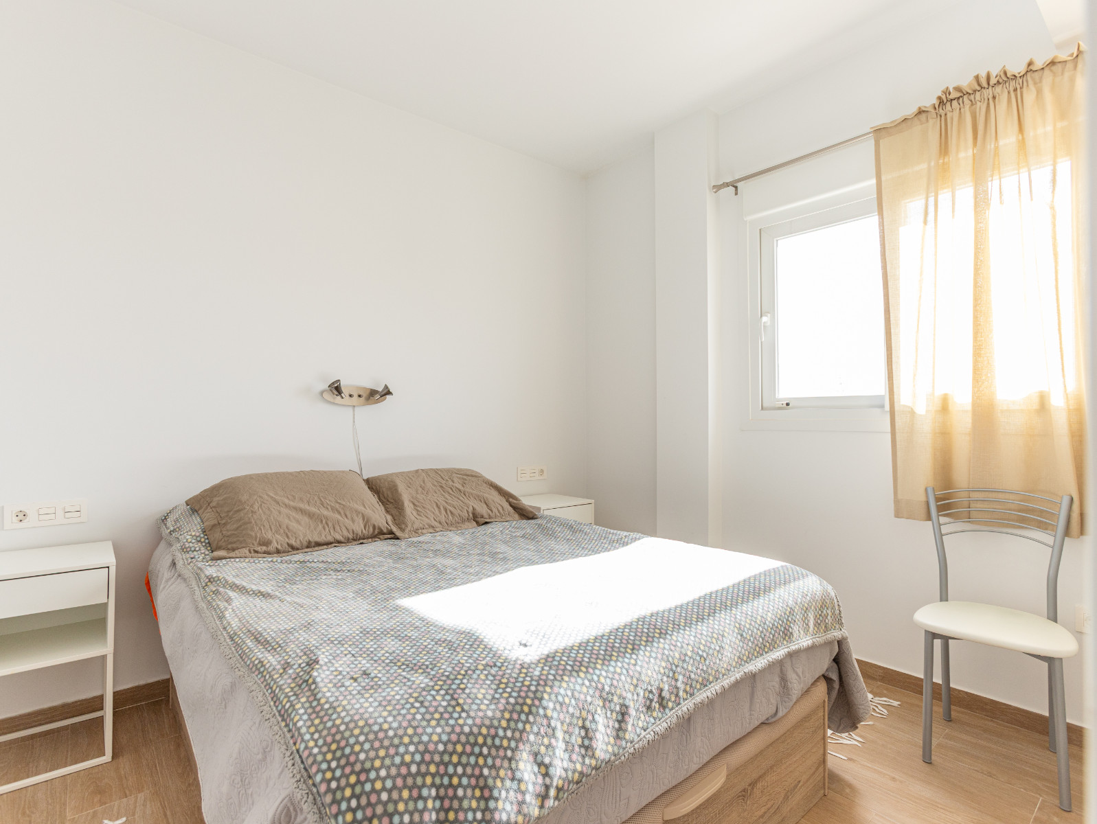 Bedroom in apartment for sale in Torrevieja