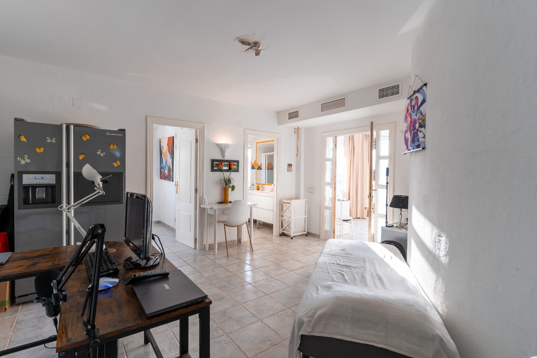 Bedroom in villa for sale in Busot