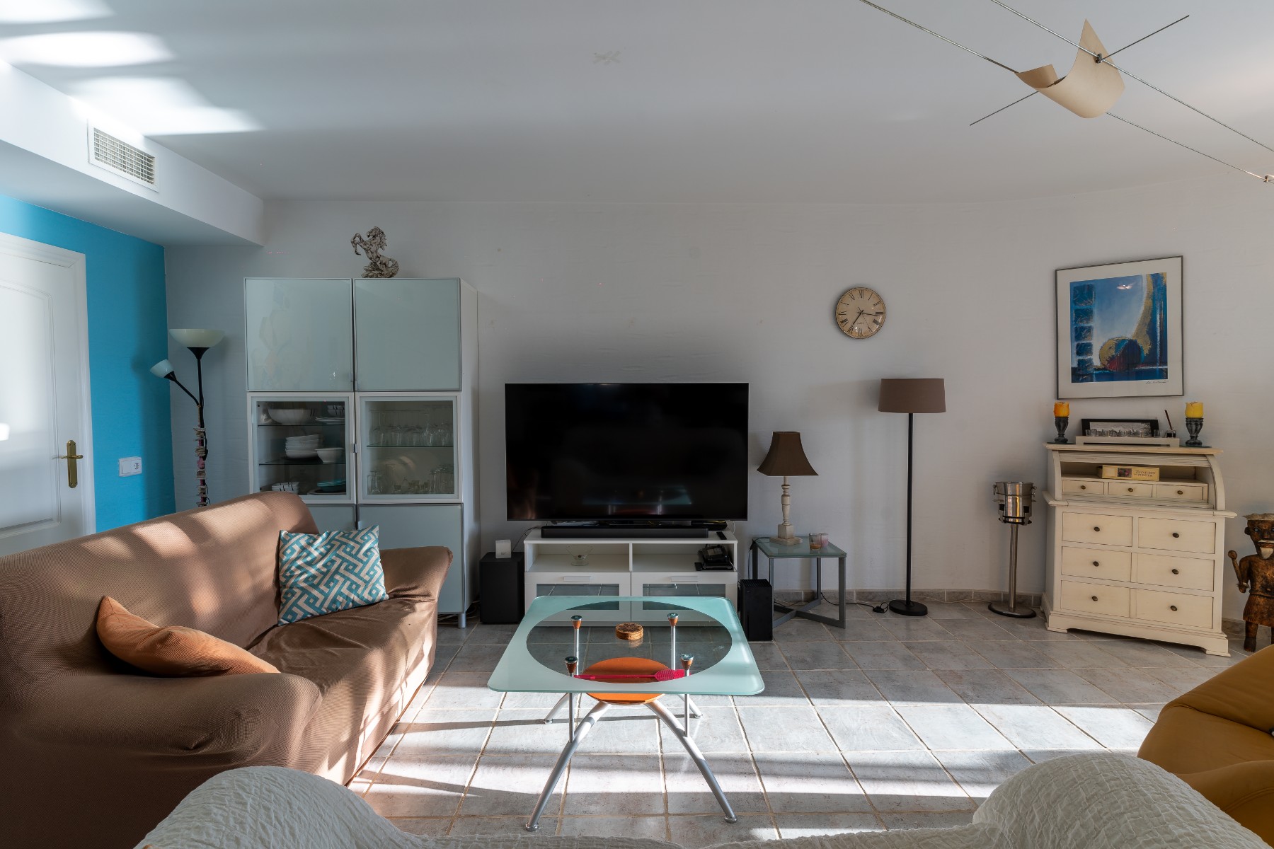 Bedroom in villa for sale in Busot