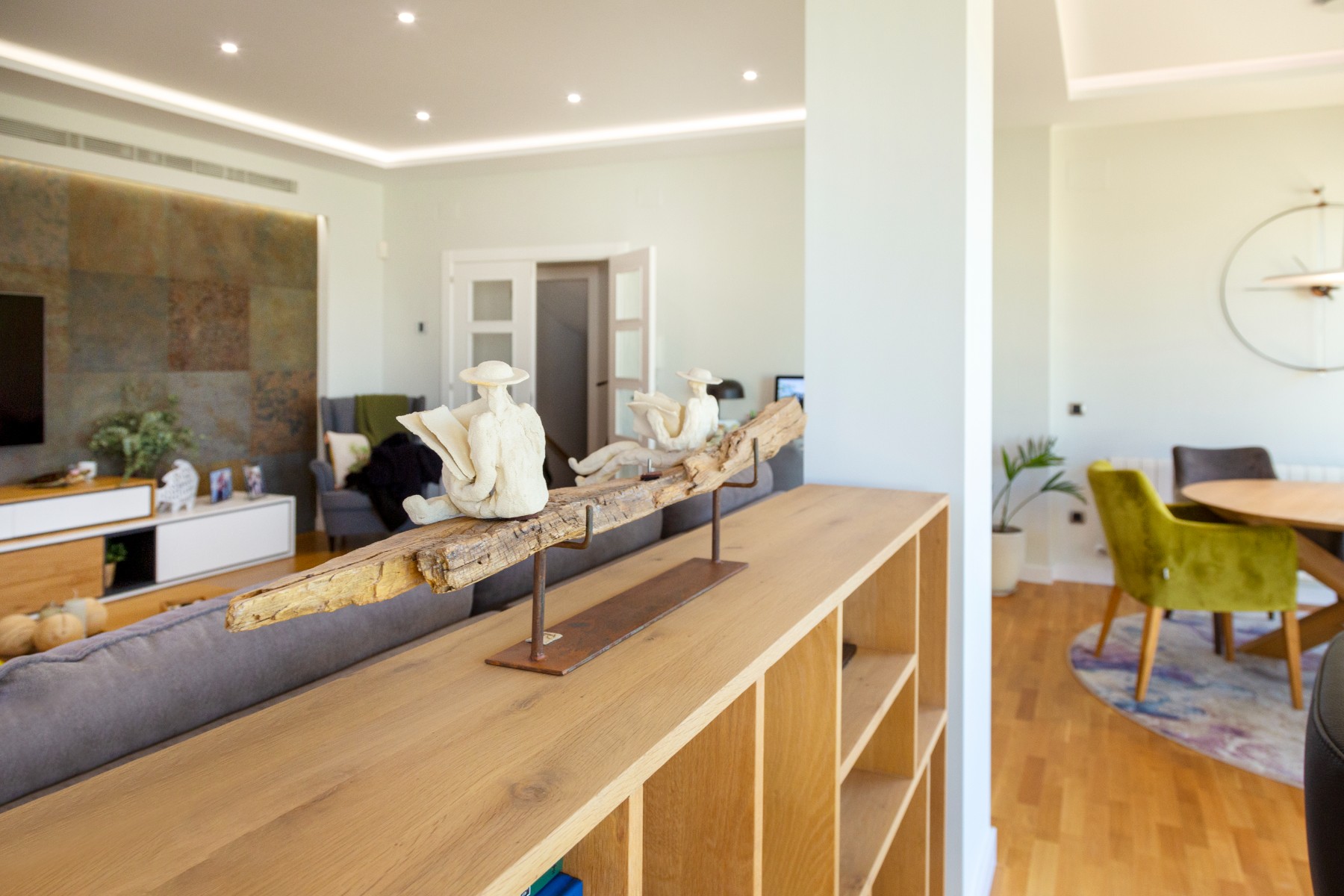 Living room in villa for sale in San Vicente del Raspeig