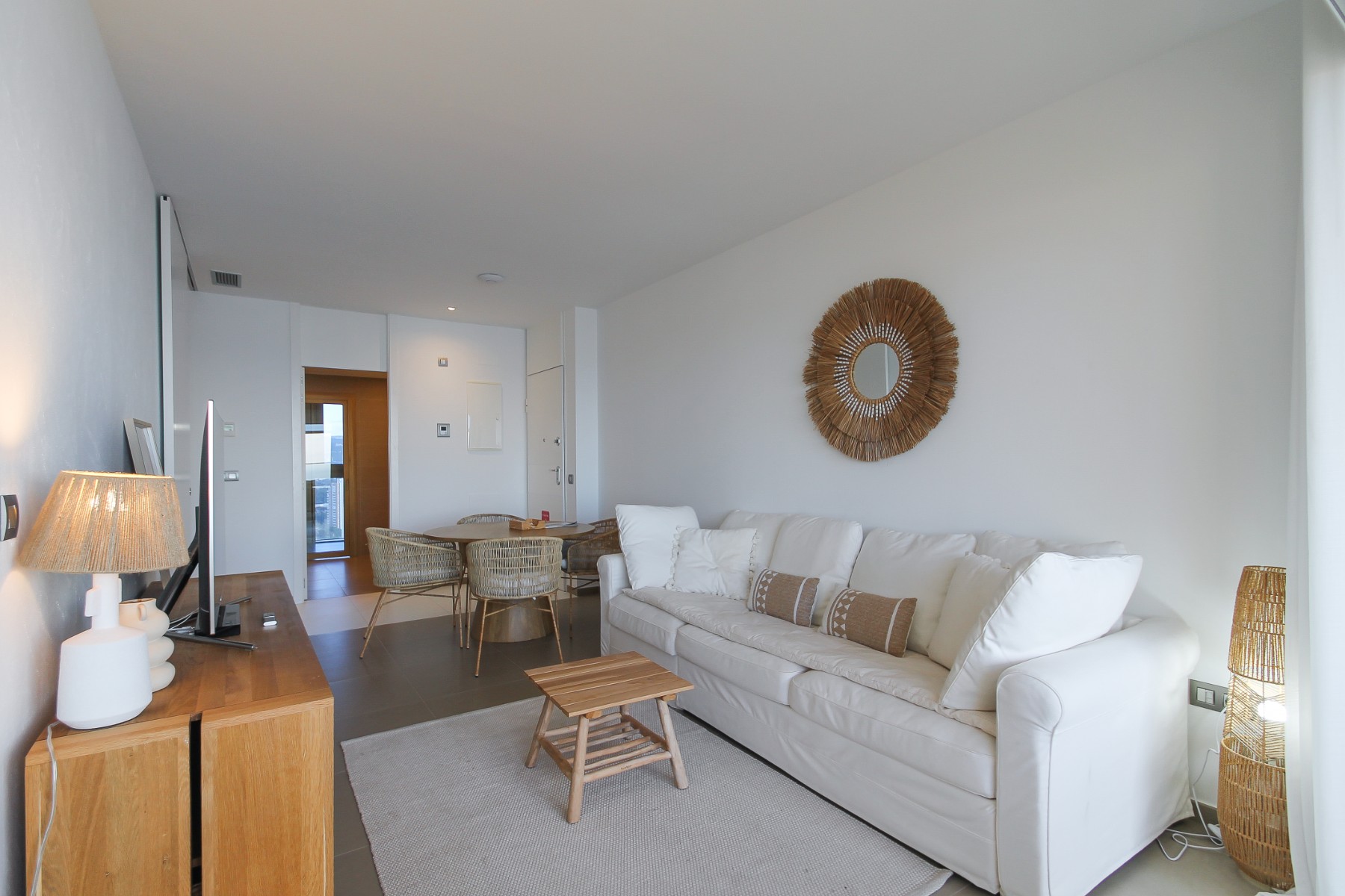 Bedroom in apartment for sale in Benidorm