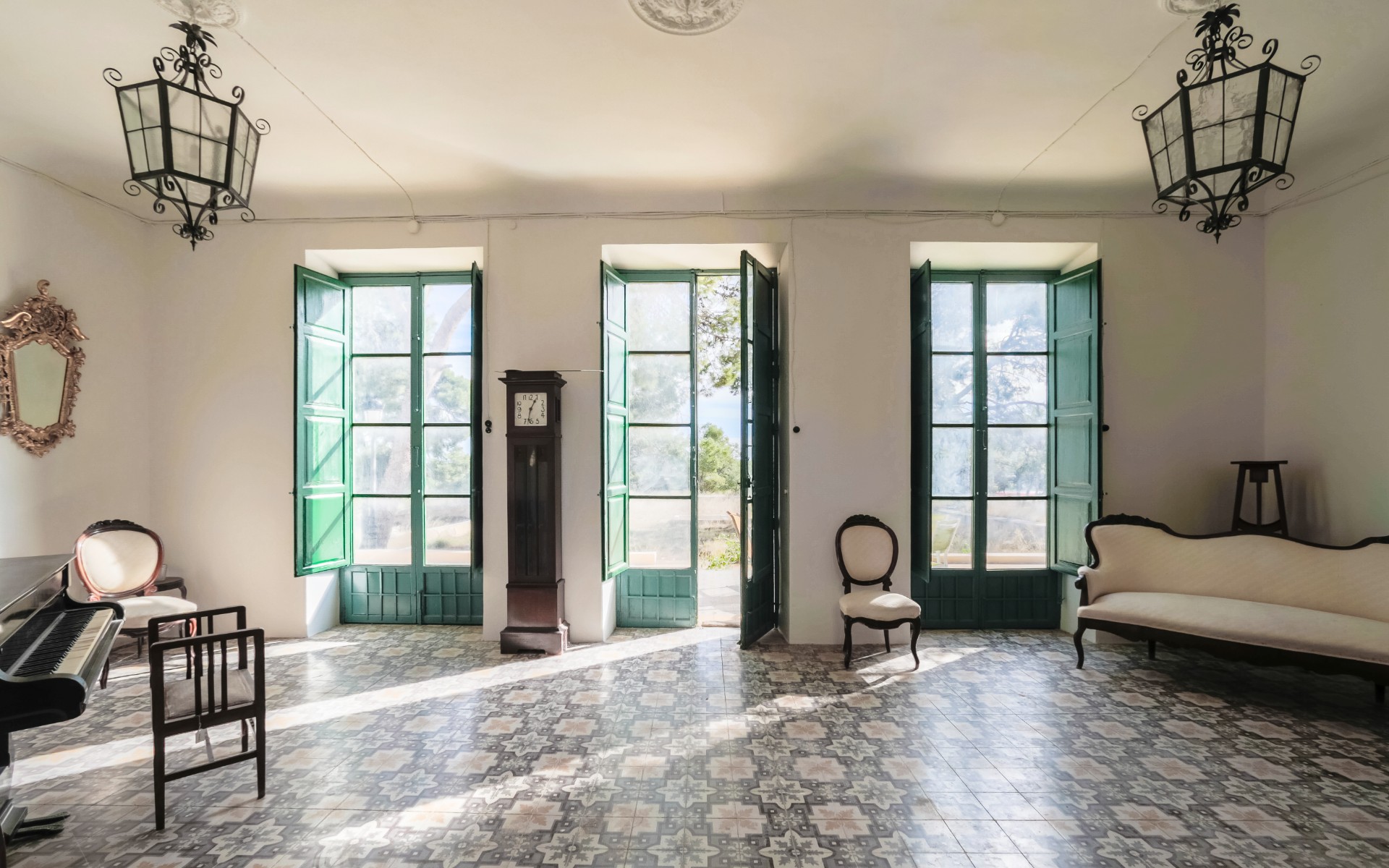 Bathroom in villa for sale in Alicante