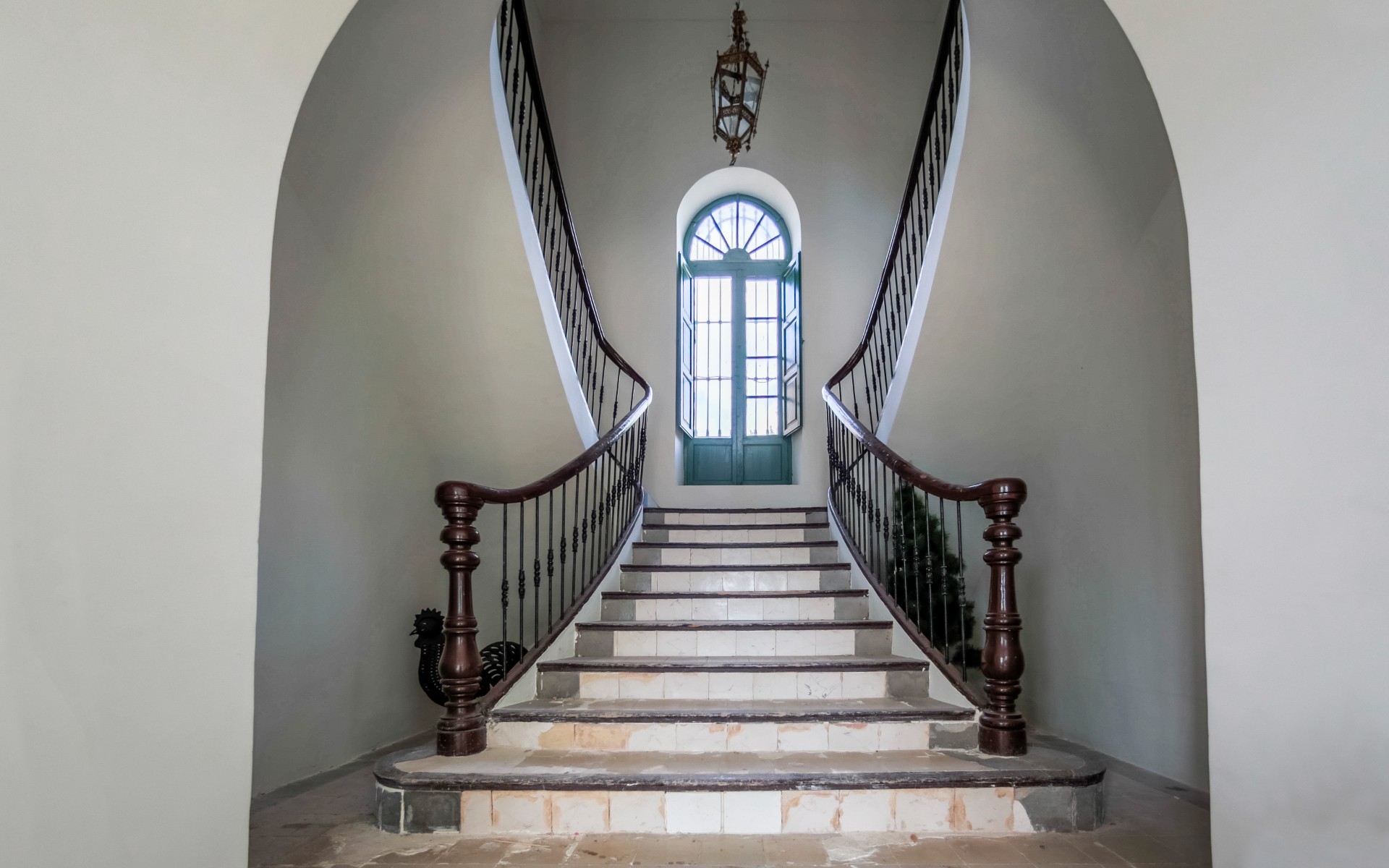 Garden in villa for sale in Alicante