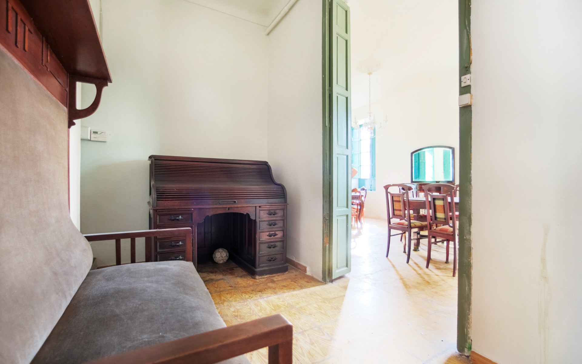 Bedroom in villa for sale in Alicante