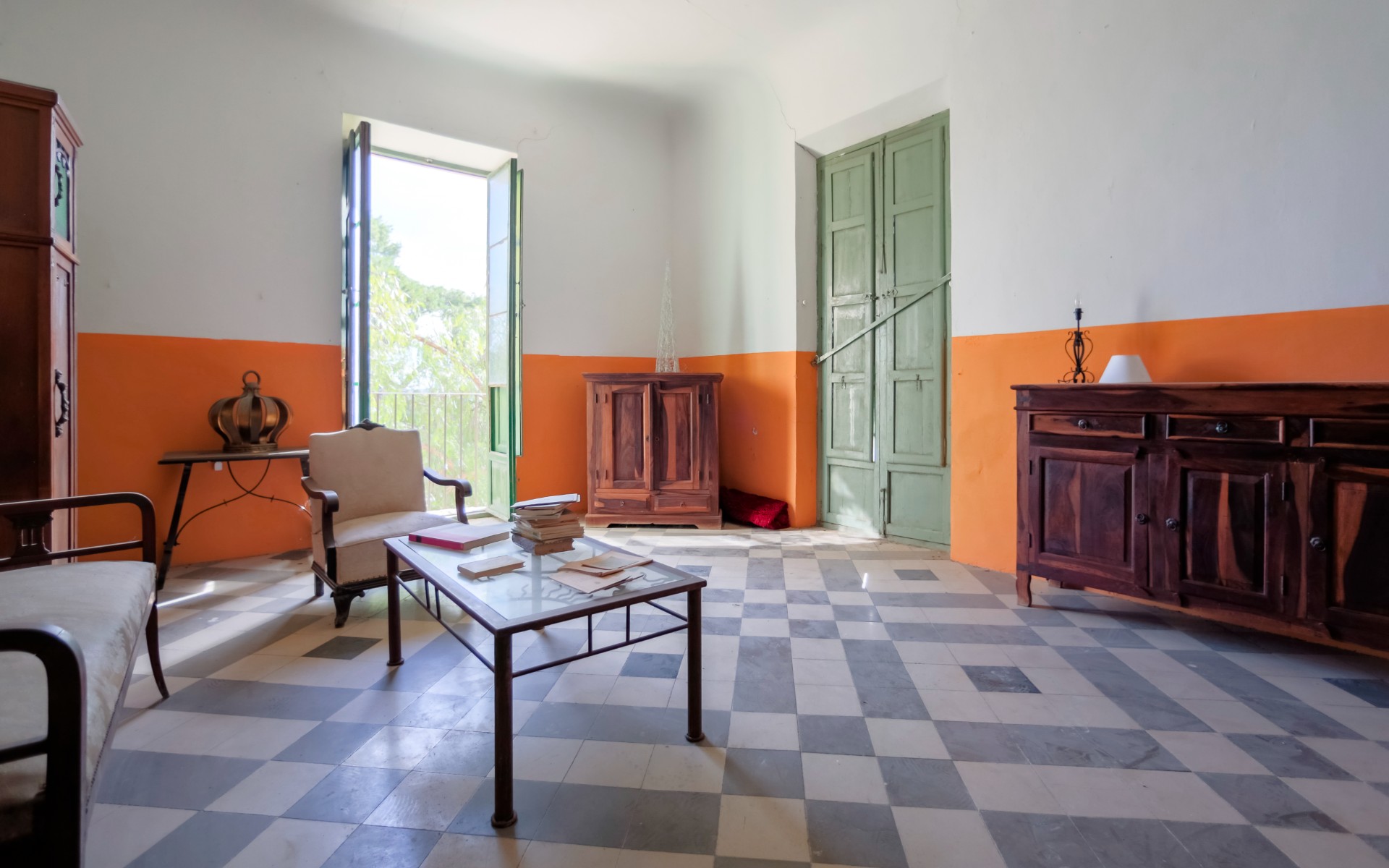 Living room in villa for sale in Alicante
