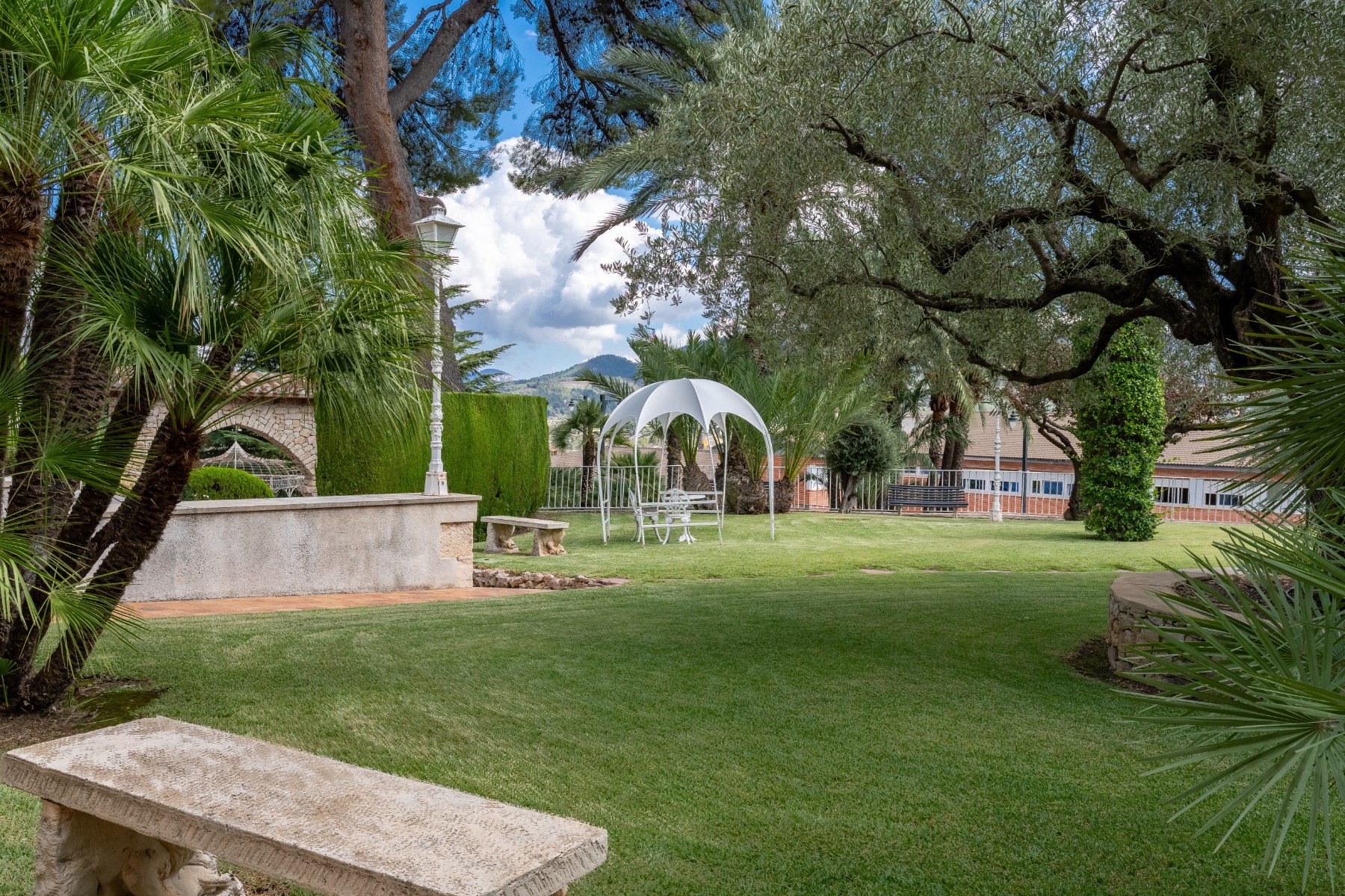 Terrace in villa for sale in Alcoy