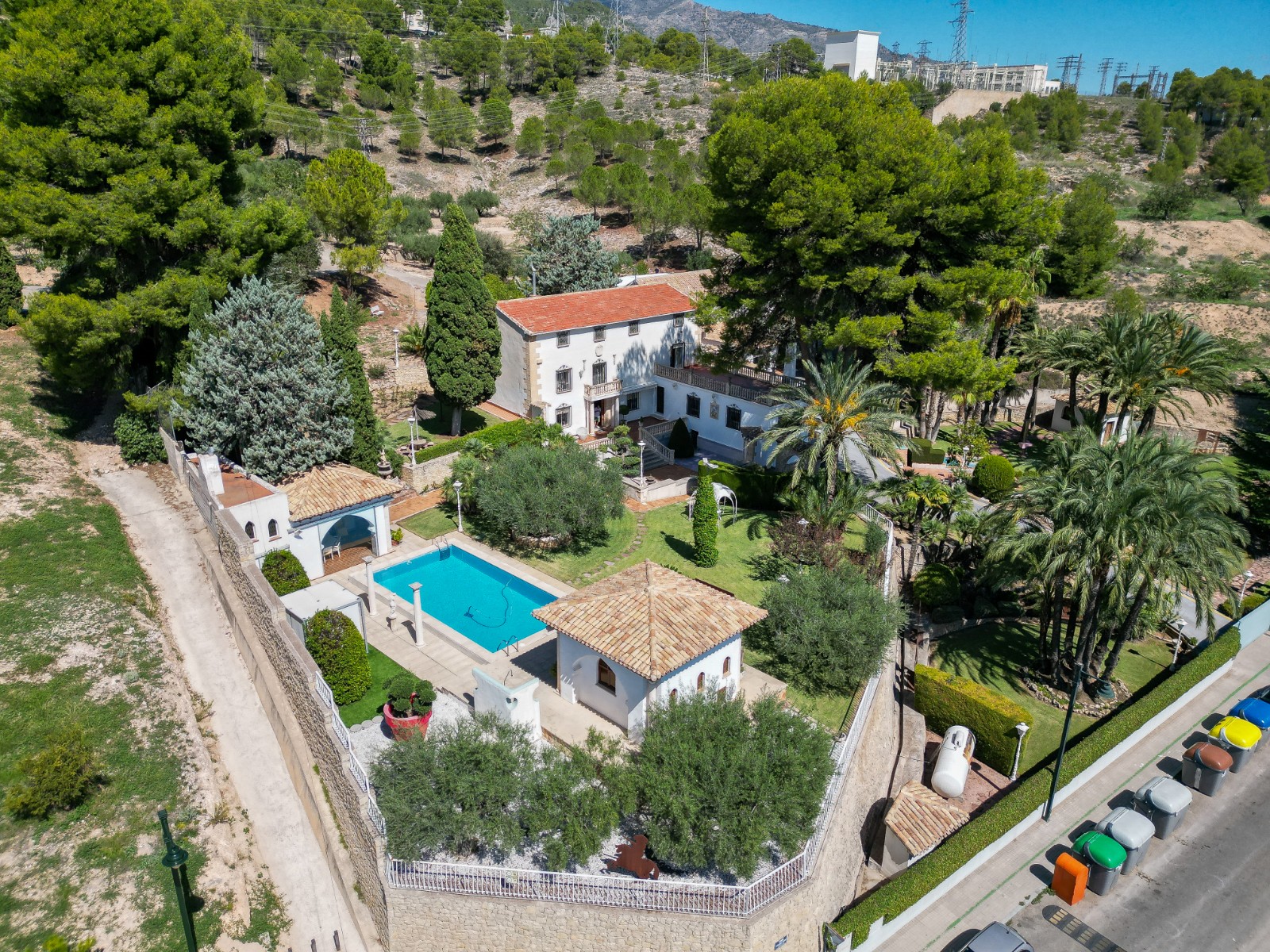 Garden in villa for sale in Alcoy