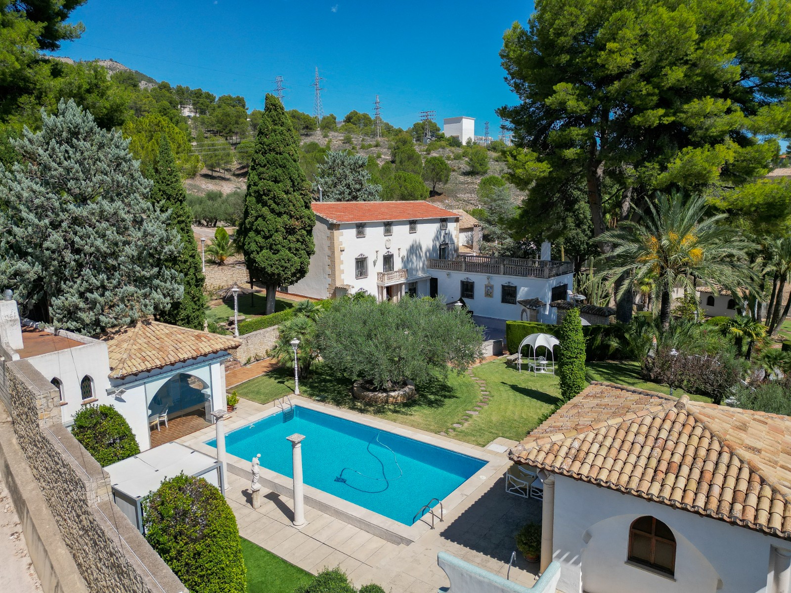 Dining area in villa for sale in Alcoy