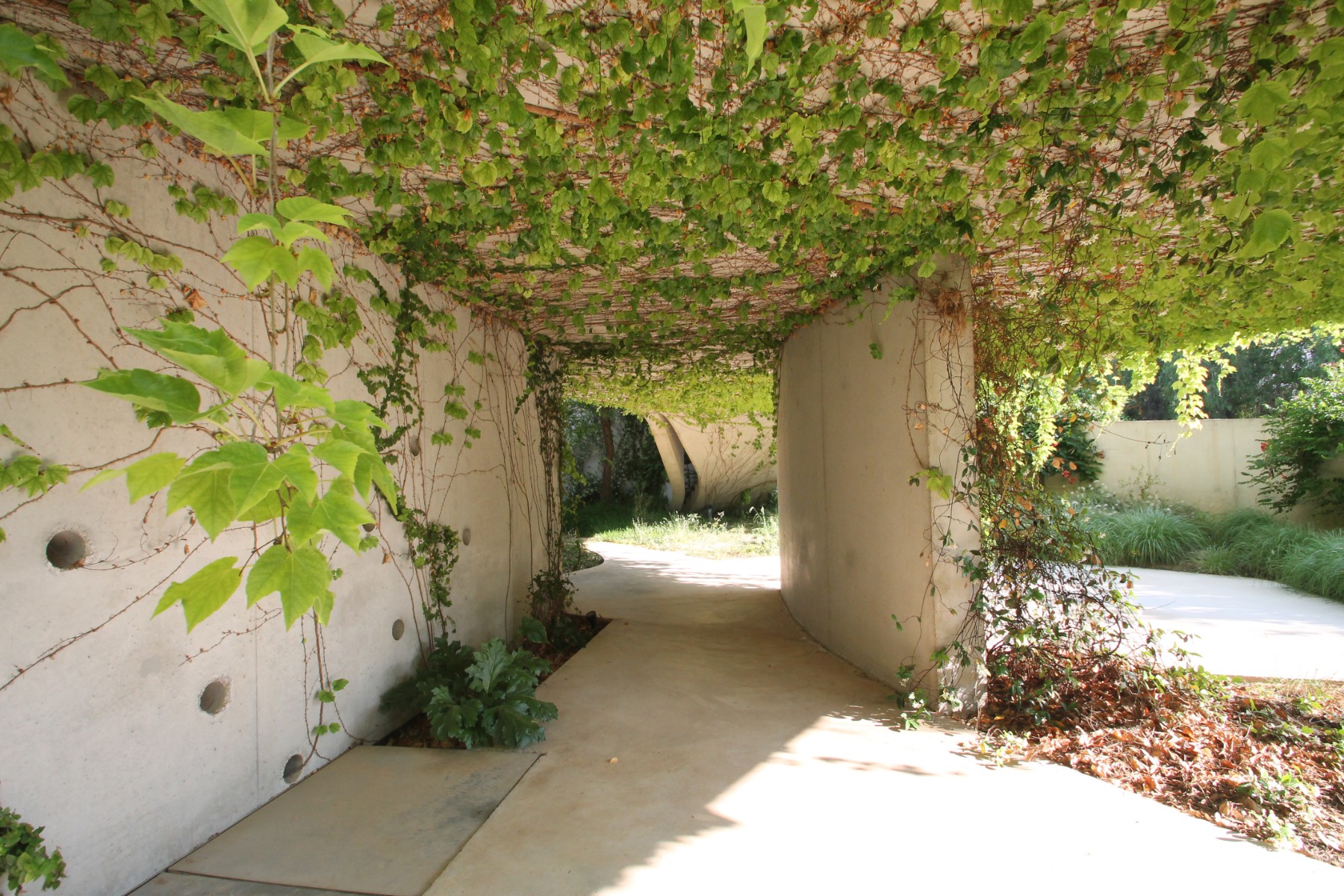 Bedroom in villa for sale in San Vicente del Raspeig