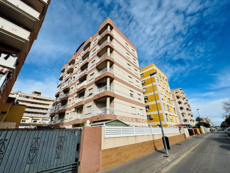 Garden in apartment for sale in Torrevieja