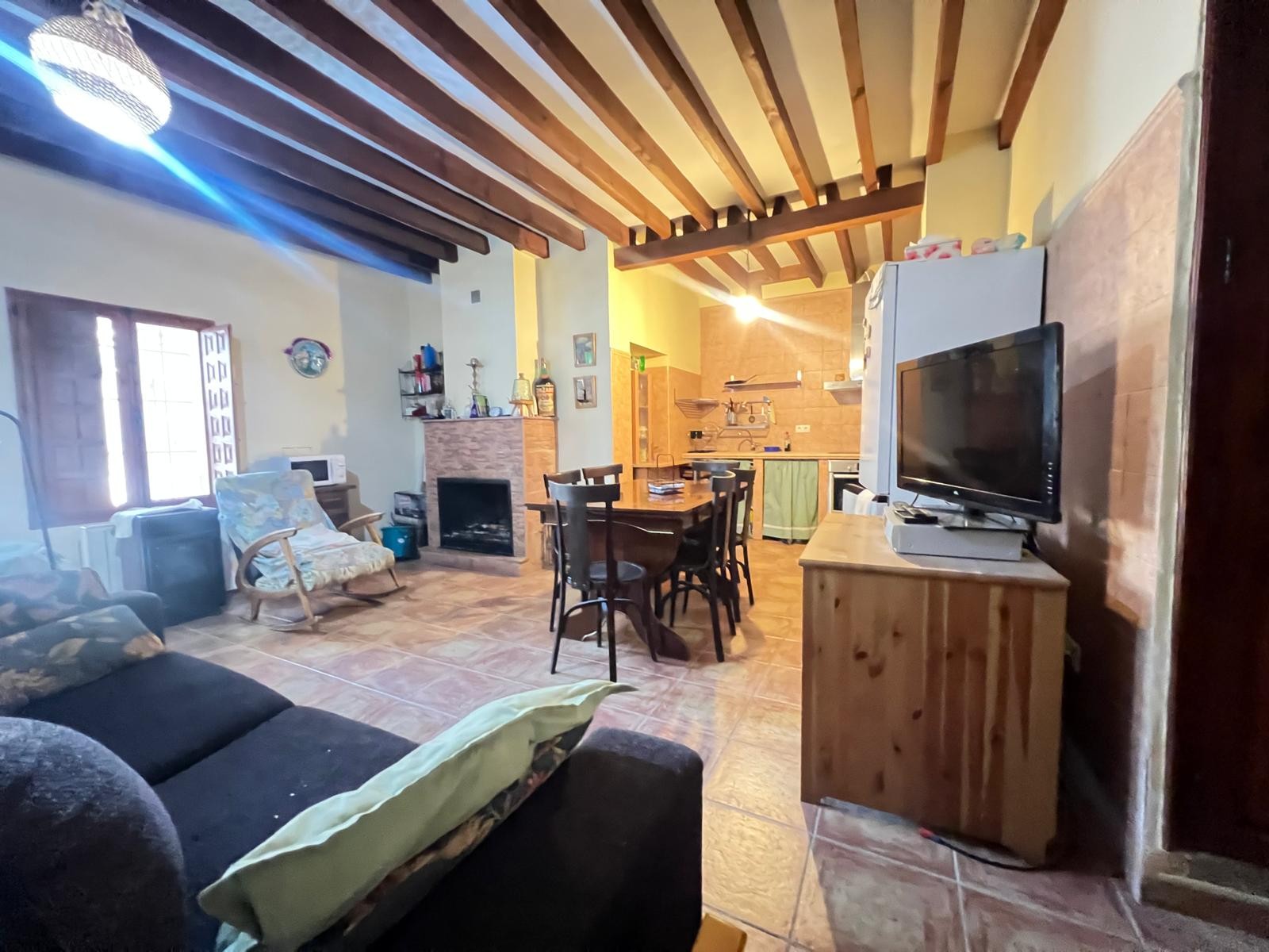 Located in the peaceful hamlet of Encebras, this spacious village house is perfect for those seeking