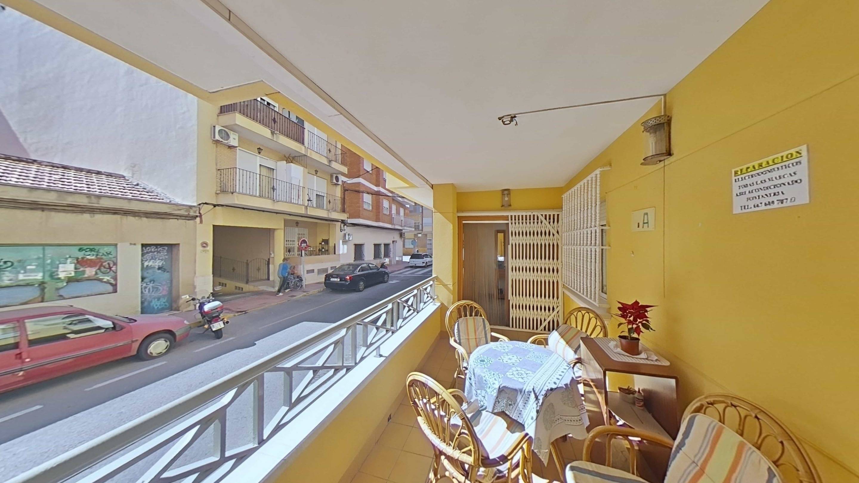 Terrace in apartment for sale in Torrevieja