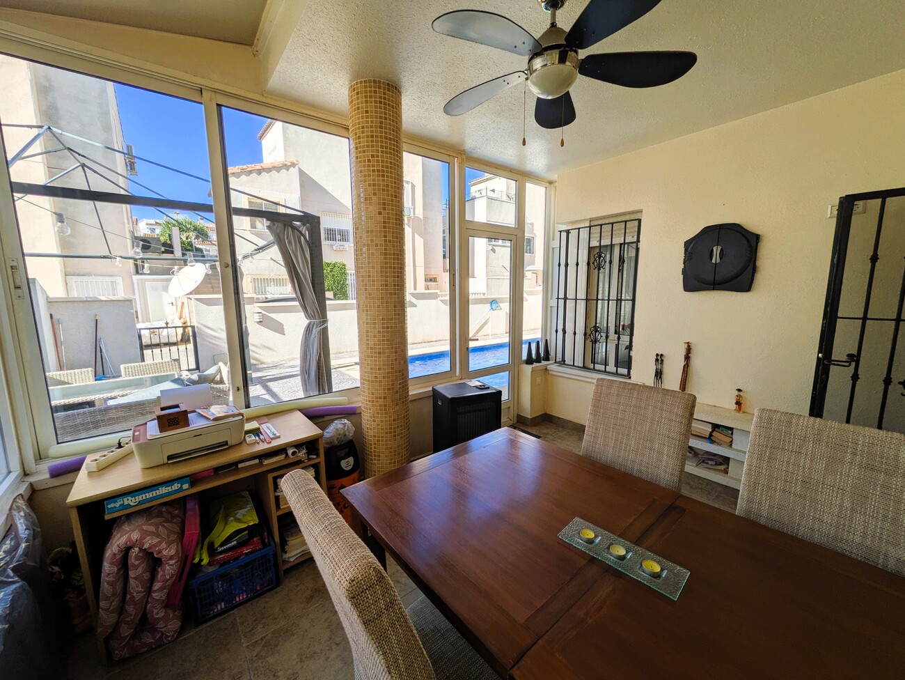 Pool area in villa for sale in San Miguel de Salinas
