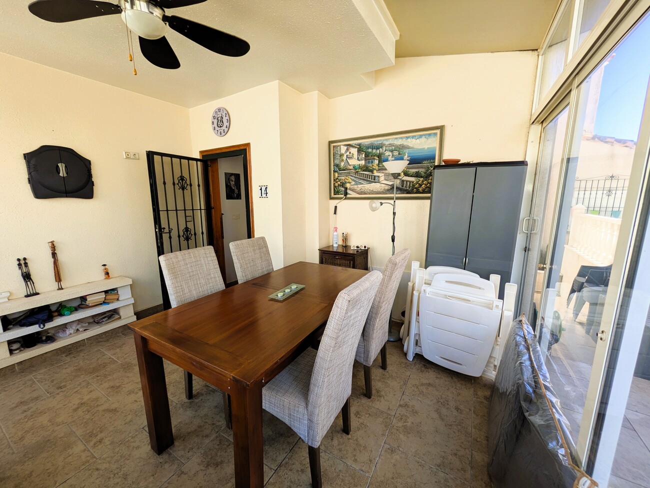 Garden in villa for sale in San Miguel de Salinas