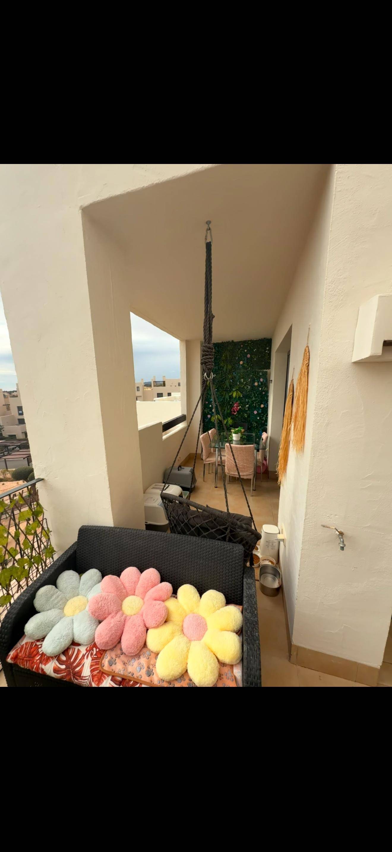 Master bedroom in apartment for sale in Murcia