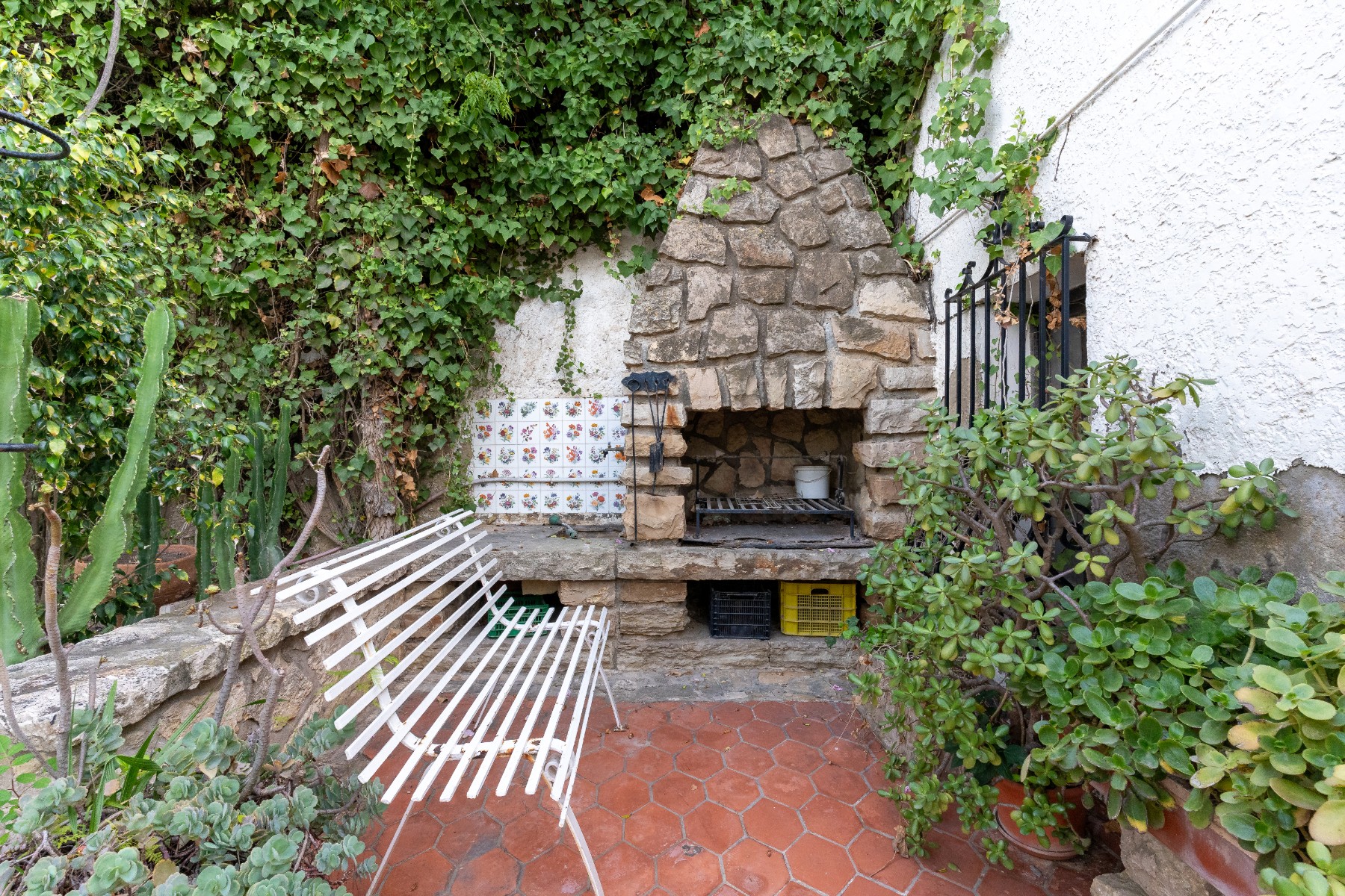 Bedroom in villa for sale in Alicante