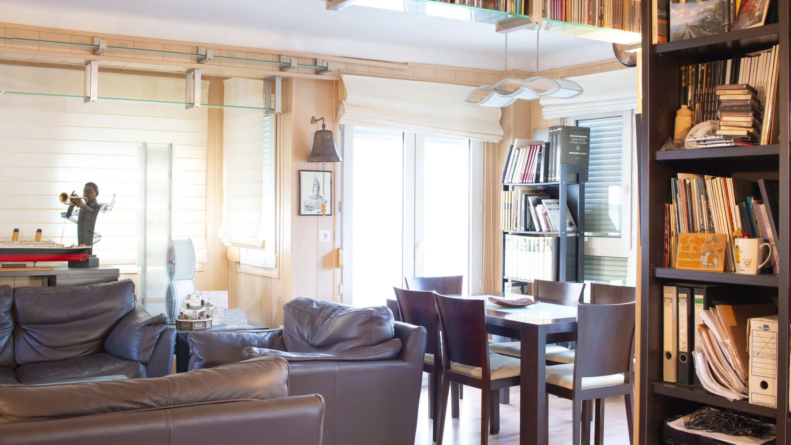 Dining area in commercial for sale in Torrevieja
