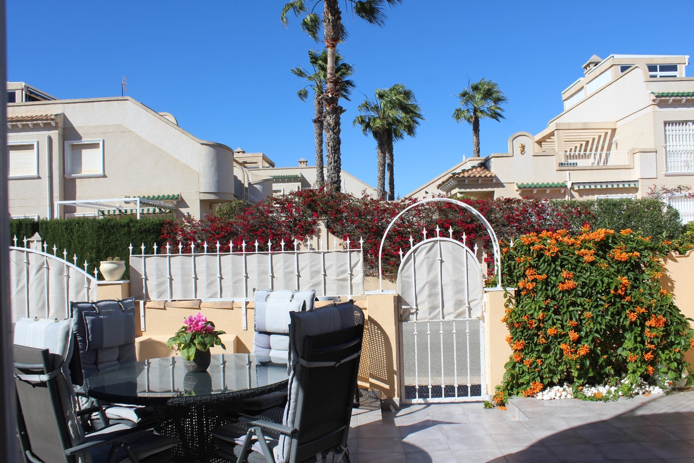 Exterior view in villa for sale in Villamartin