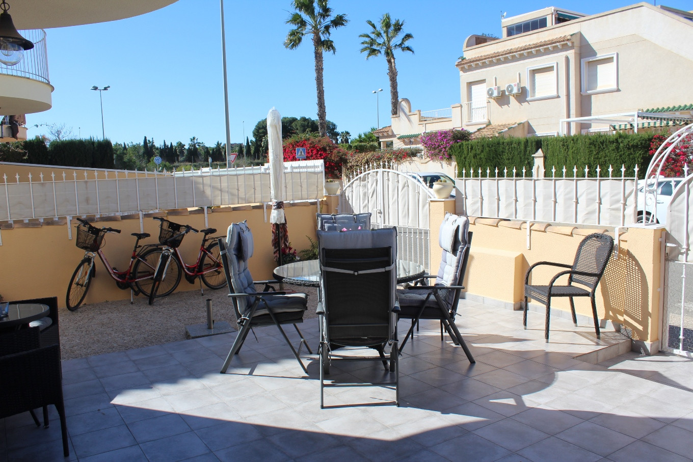 Living room in villa for sale in Villamartin