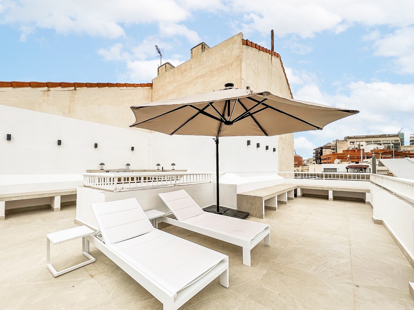 Bedroom in apartment for sale in Alicante