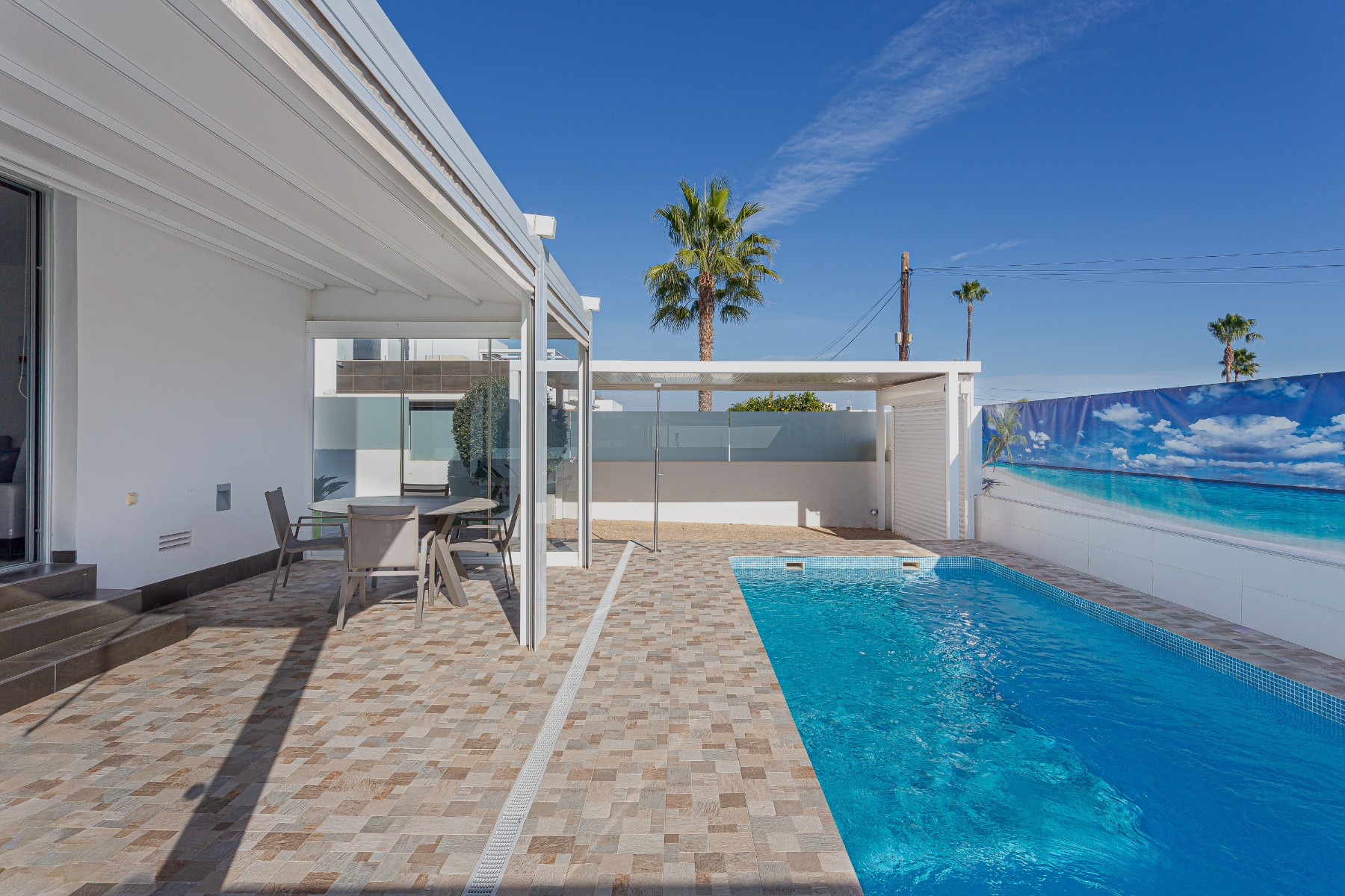 Villa for sale in Orihuela Costa, located in Lomas de Don Juan, close to beaches, golf courses and a