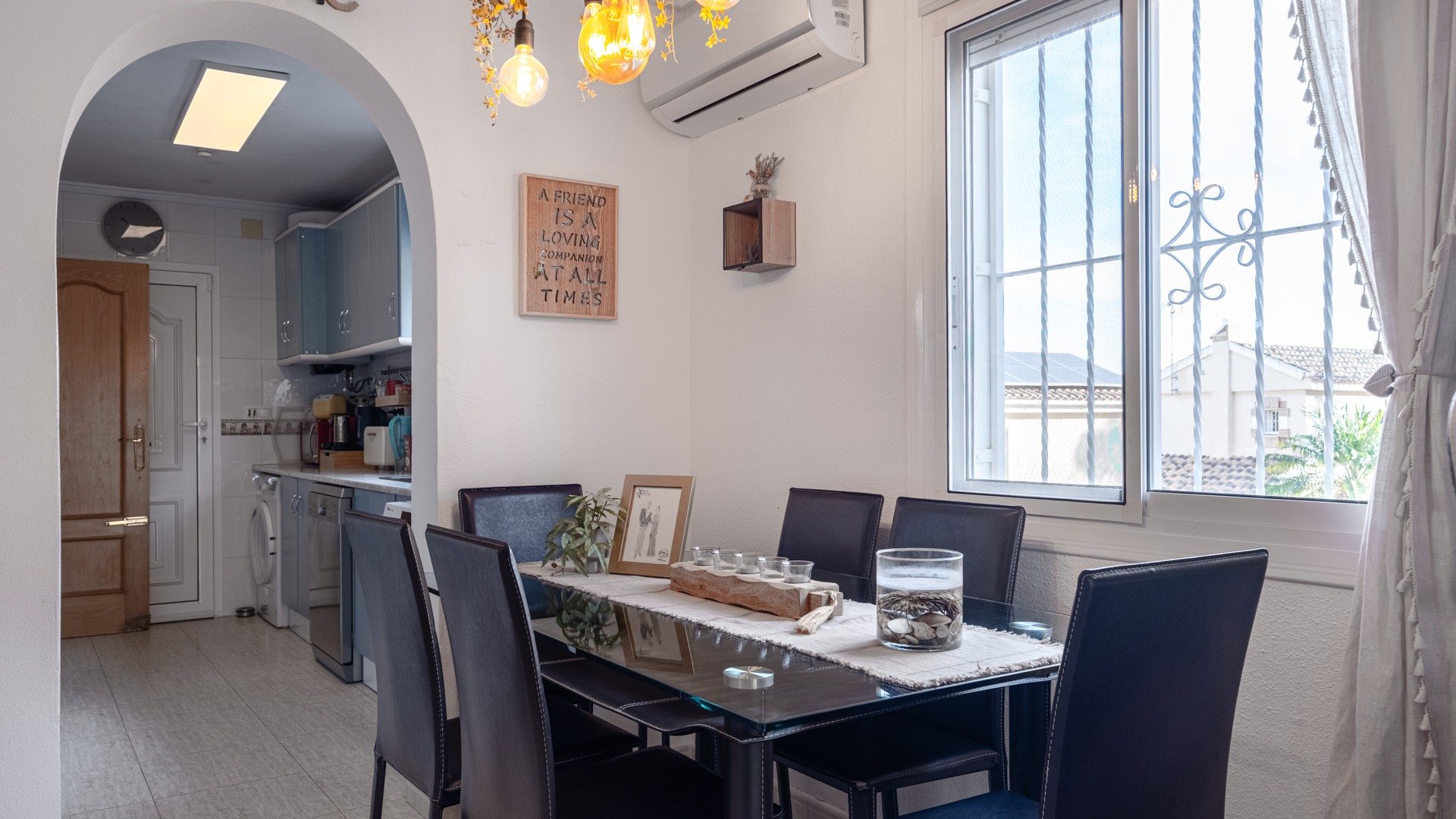 Kitchen in villa for sale in Santa Pola