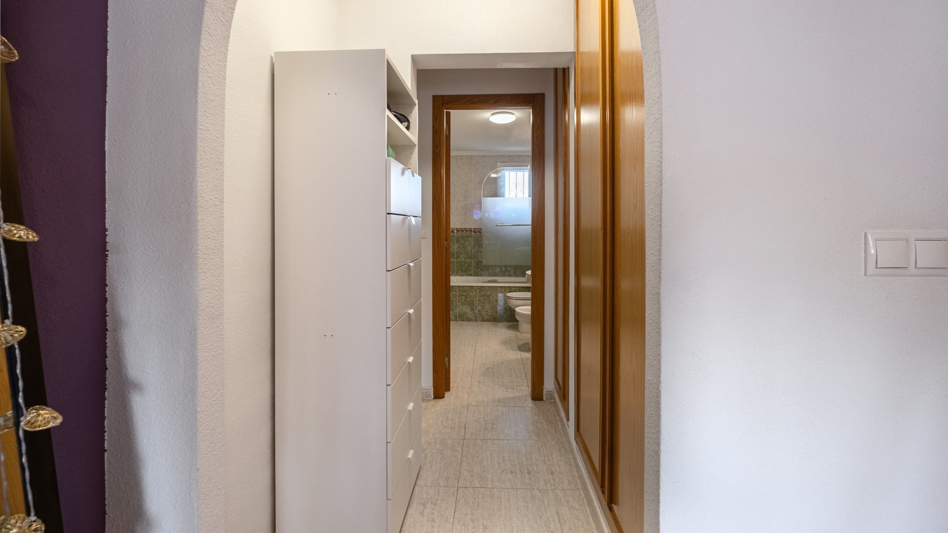 Master bedroom in villa for sale in Santa Pola