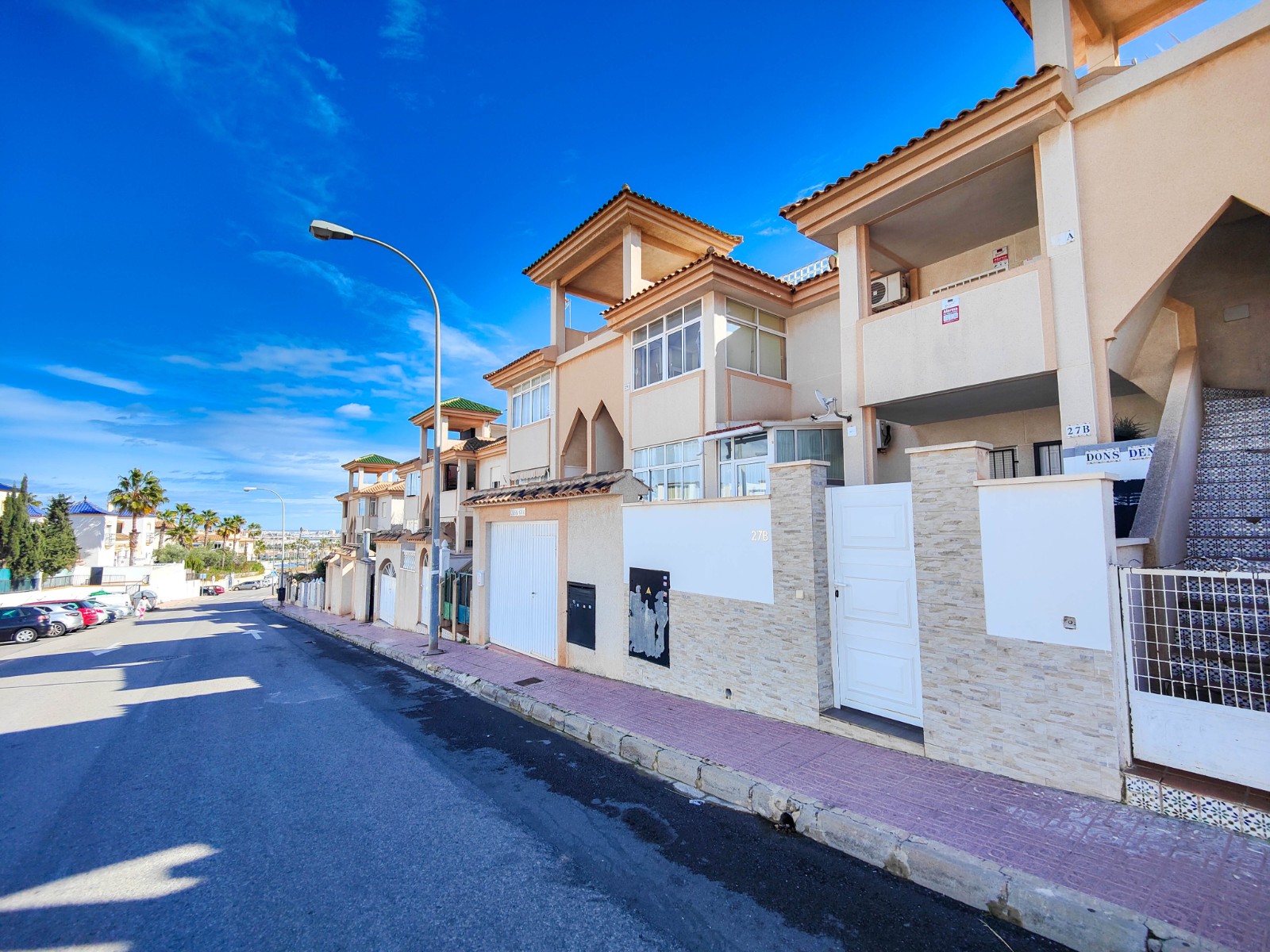Garden in penthouse for sale in Torrevieja