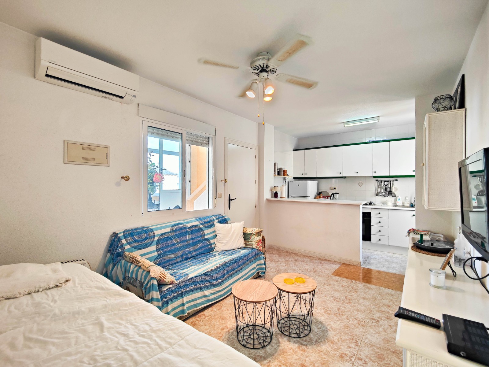 Dining area in penthouse for sale in Torrevieja