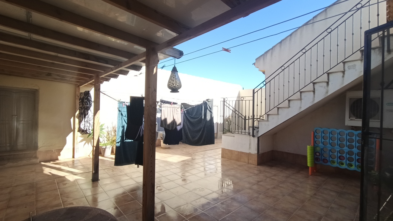Exterior view in villa for sale in Avileses